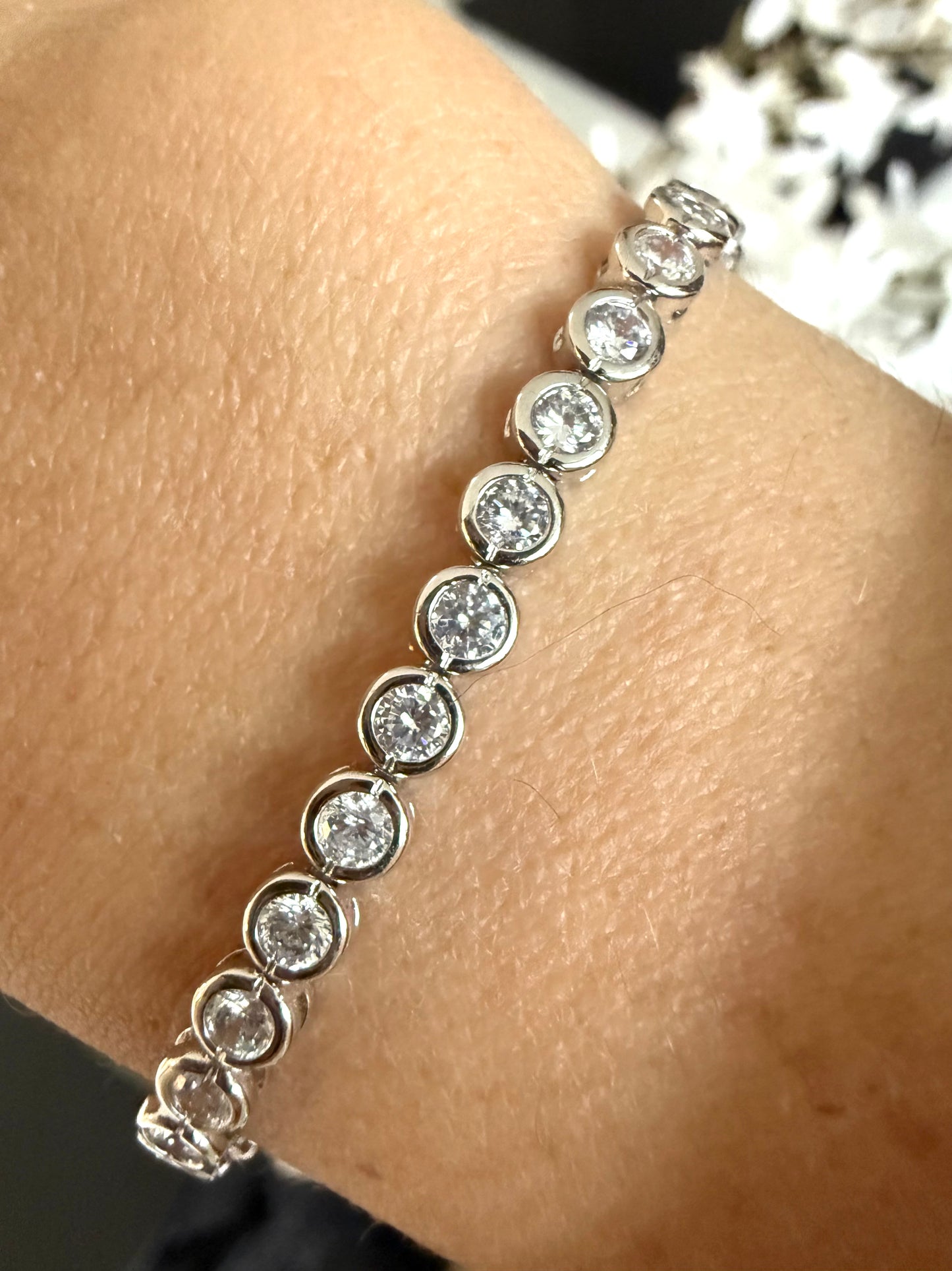 Pulsera tennis bisel blanca
