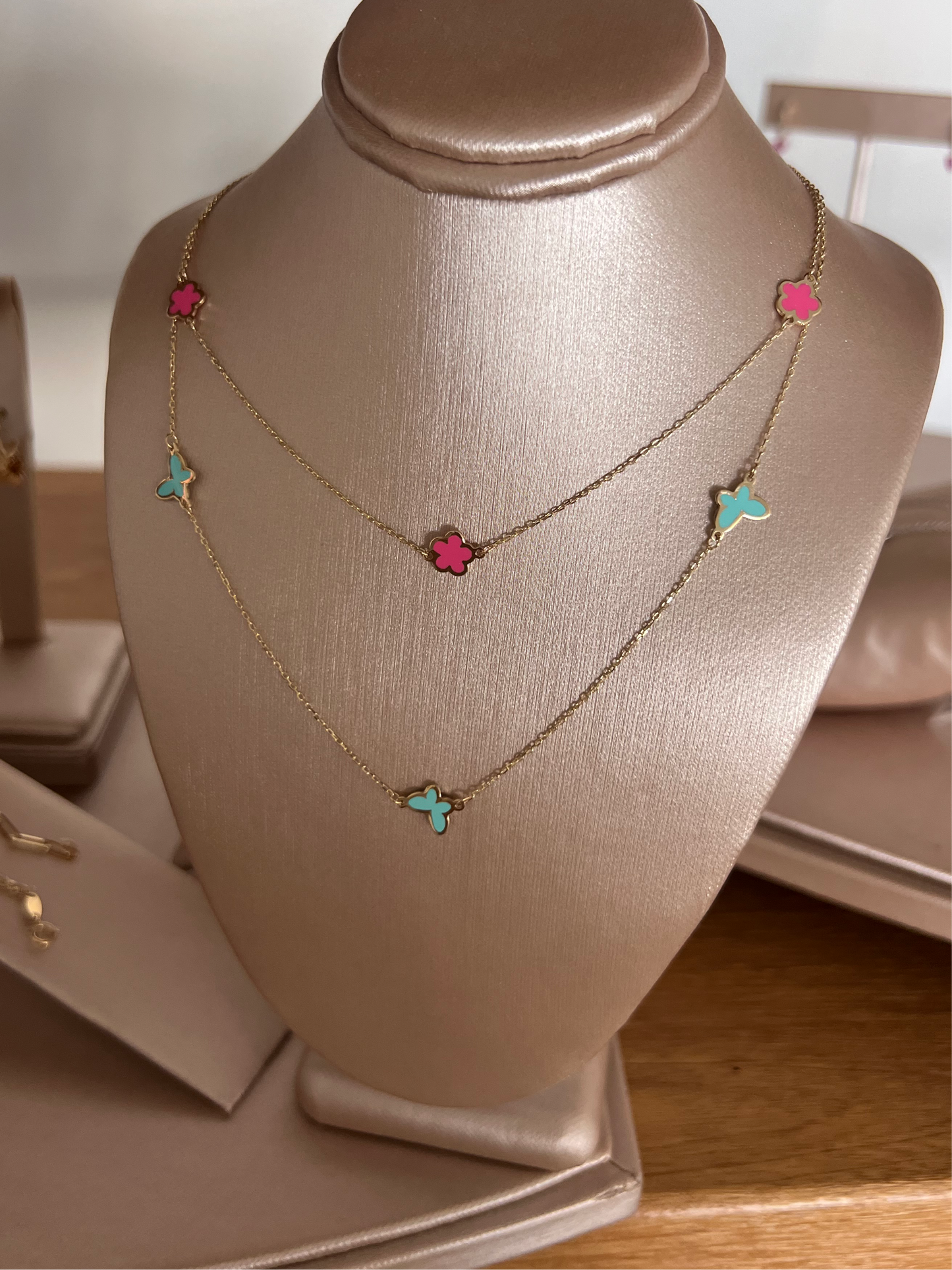 Collar esmaltado