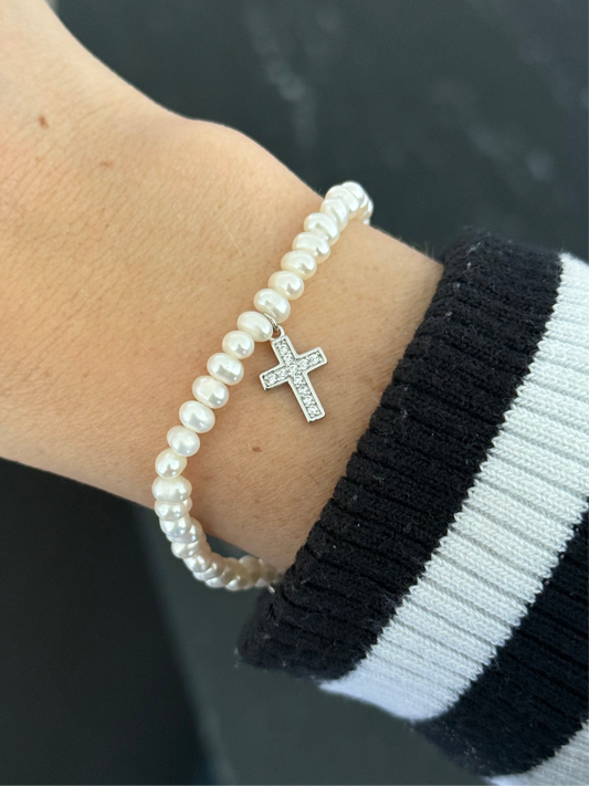 Pulsera de cruz de plata con cz