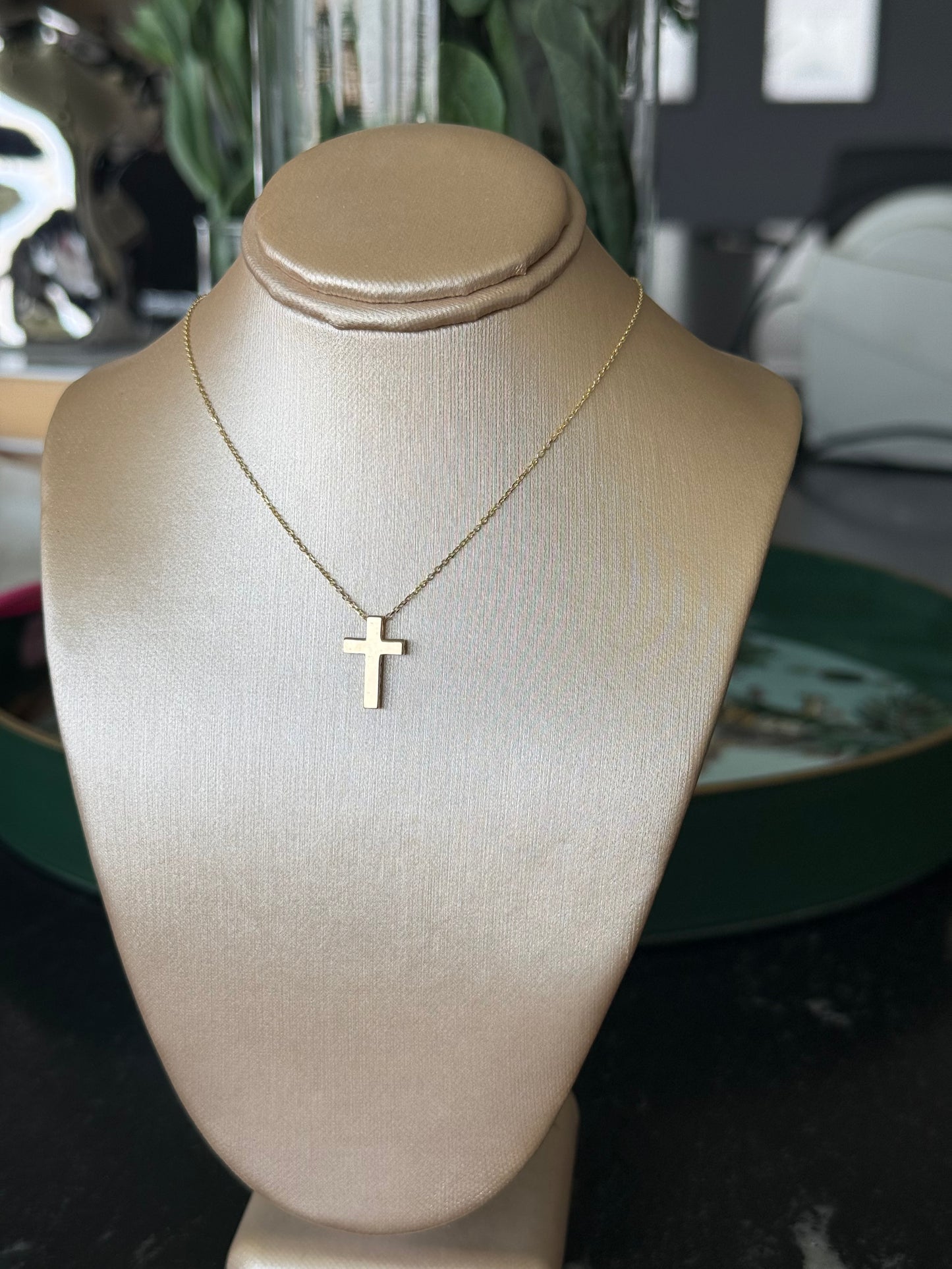 Collar cruz de oro