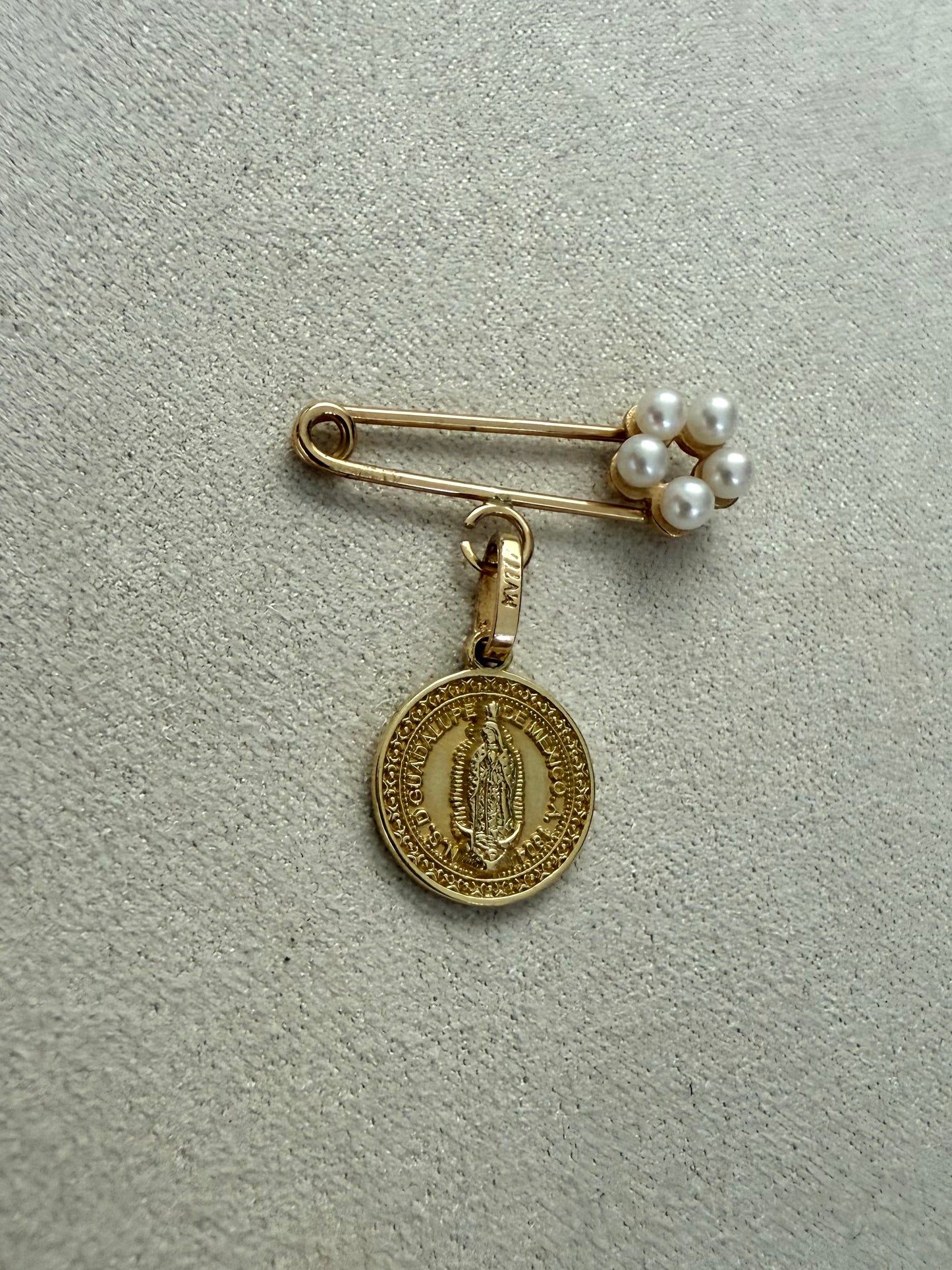 Medalla virgen oro