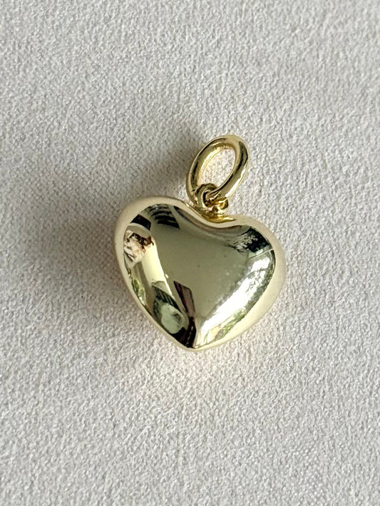 Charm corazón puffy