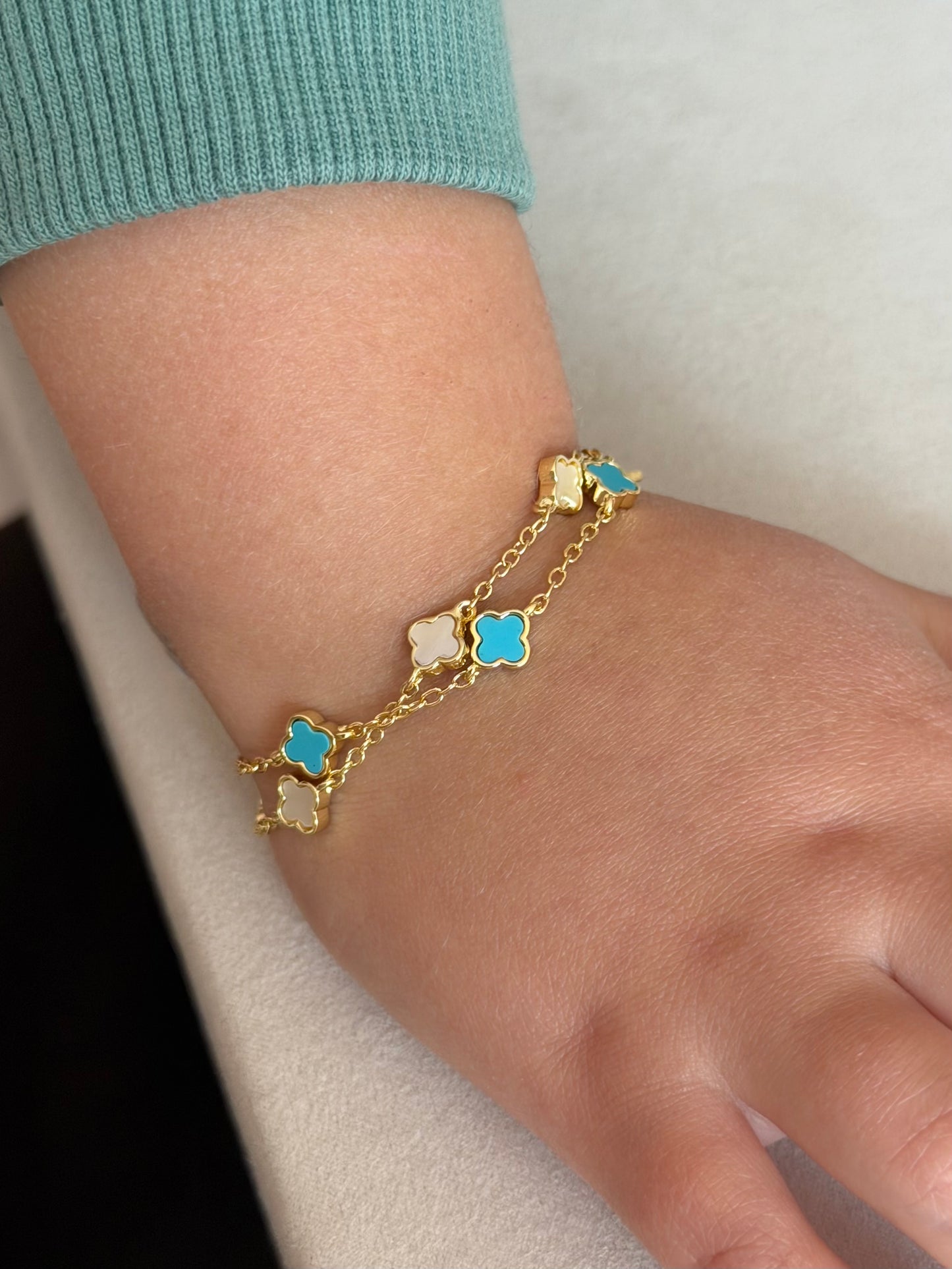 Pulsera trébol turquesa