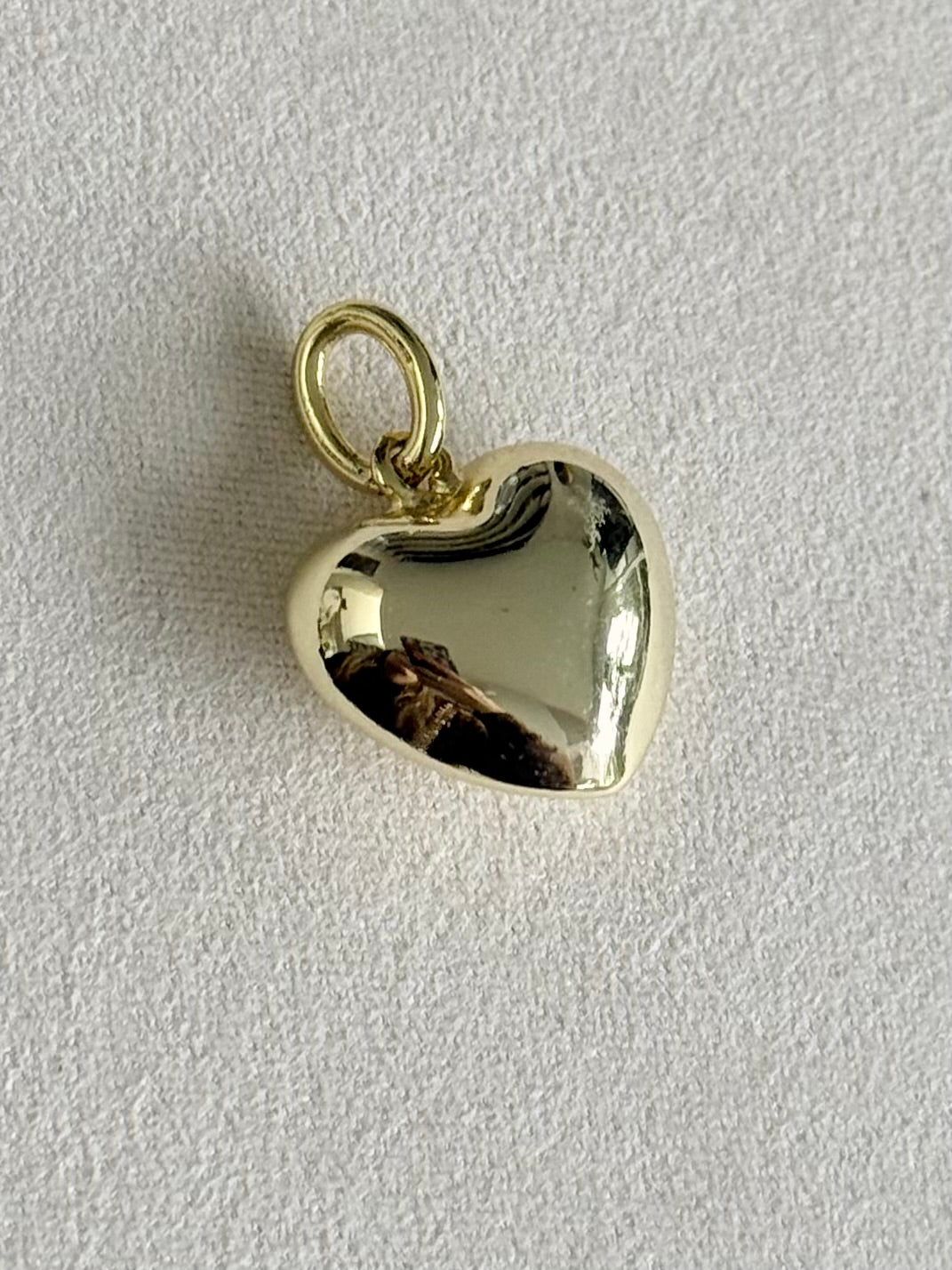Charm corazón puffy