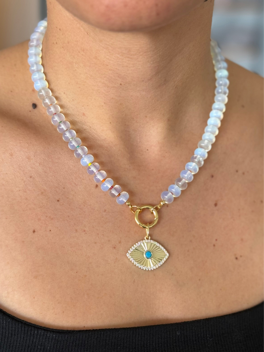 Collar arcoíris beads y broche