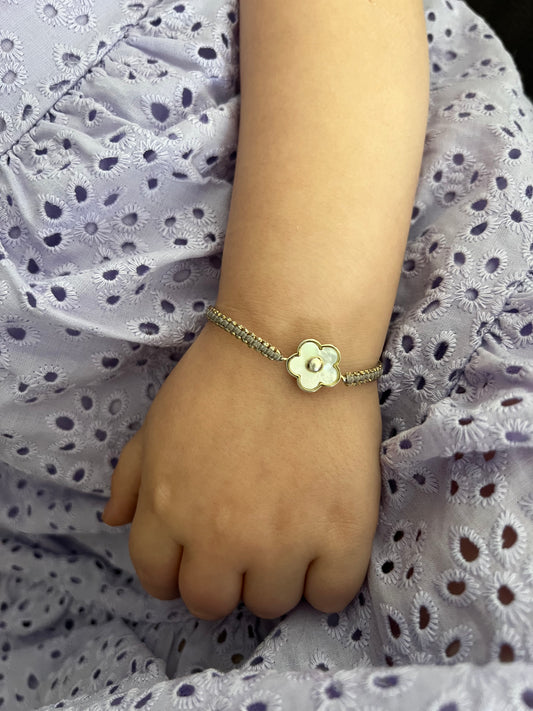 Pulsera tejida flor madre perla
