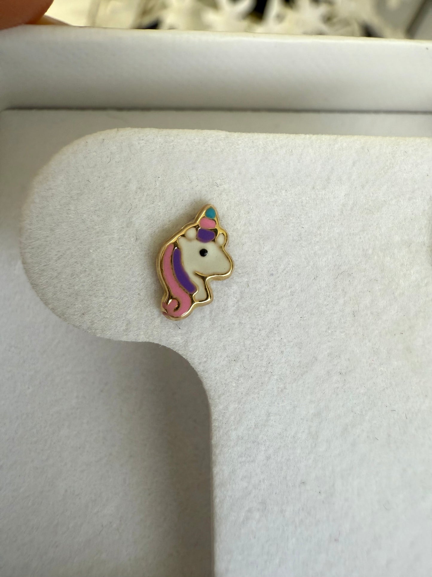 Aretes unicornios