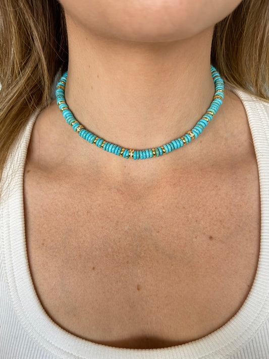 Collar pukka turquesa