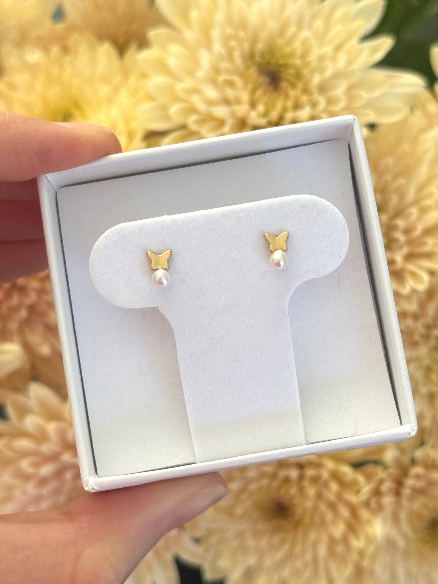 Aretes mariposa y perla
