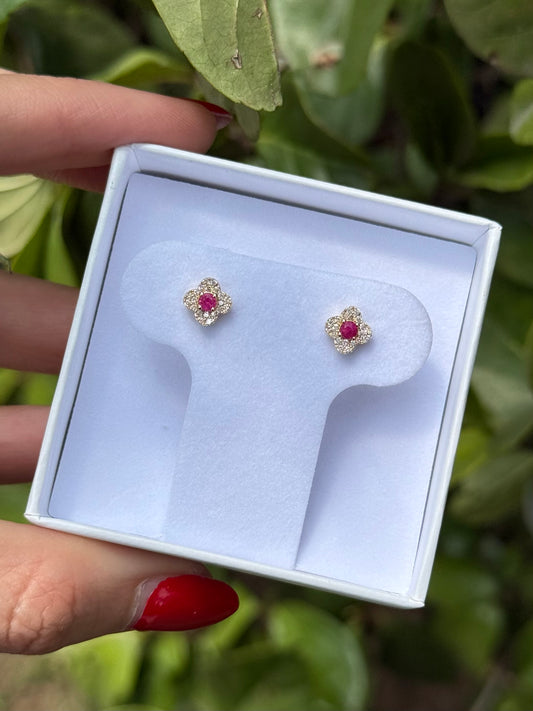 Aretes diamantes y rubí