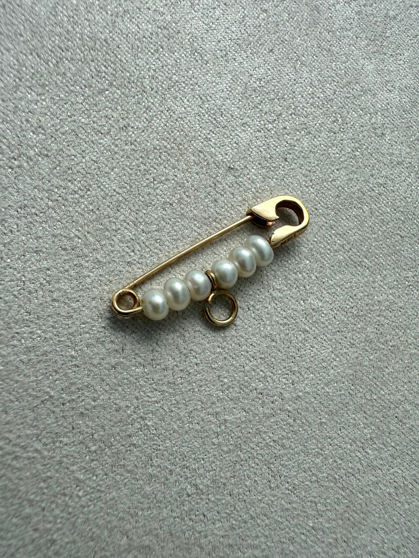 Pin Perlas