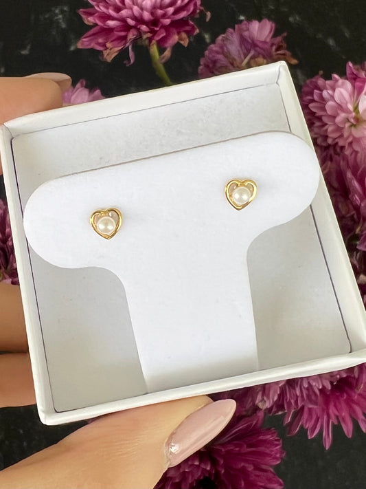 Arete bisel corazón con Perla