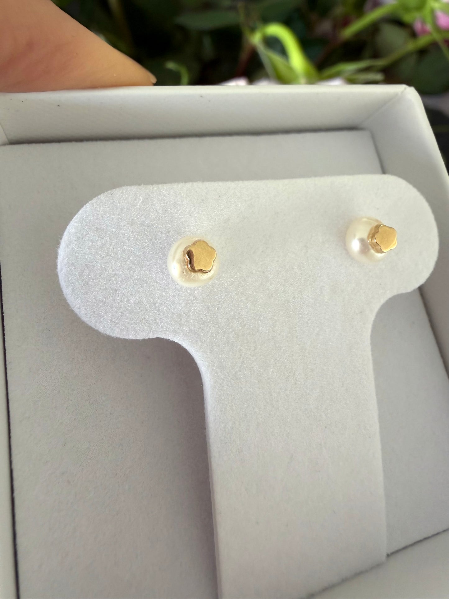 Aretes perla flor