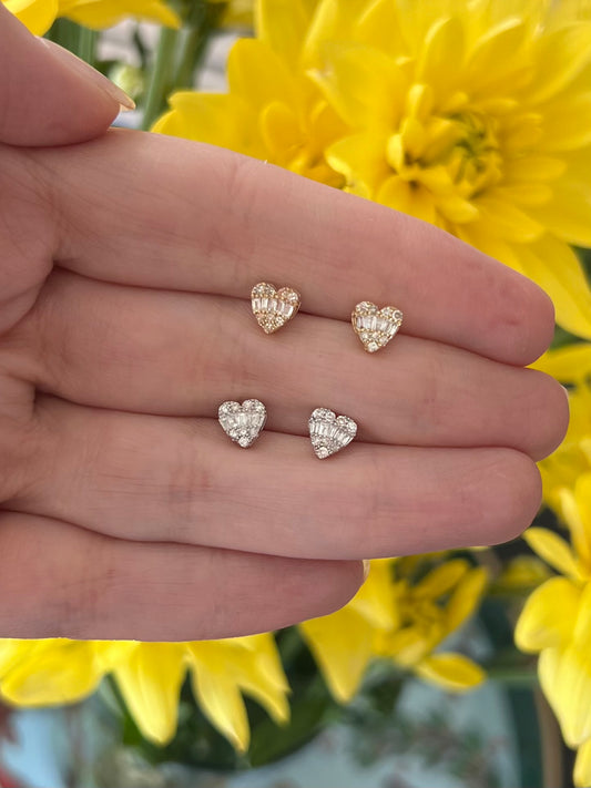 Aretes corazón diamantes