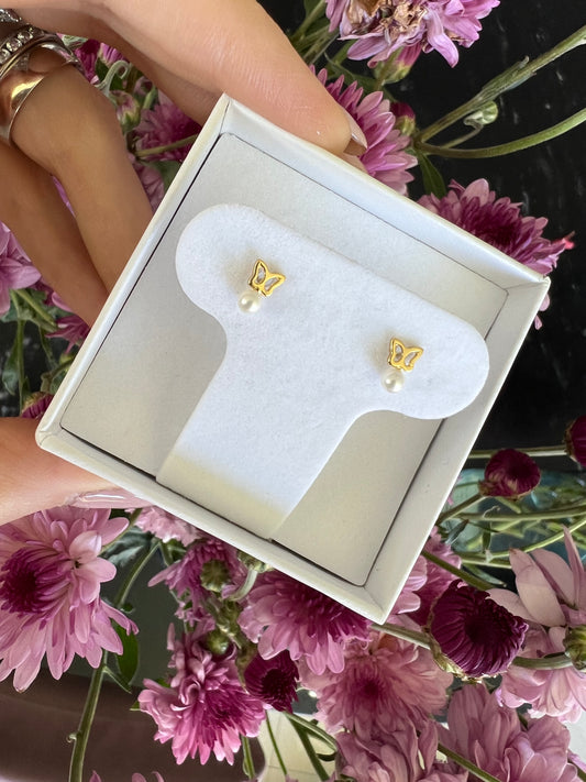 Aretes mariposas y Perla