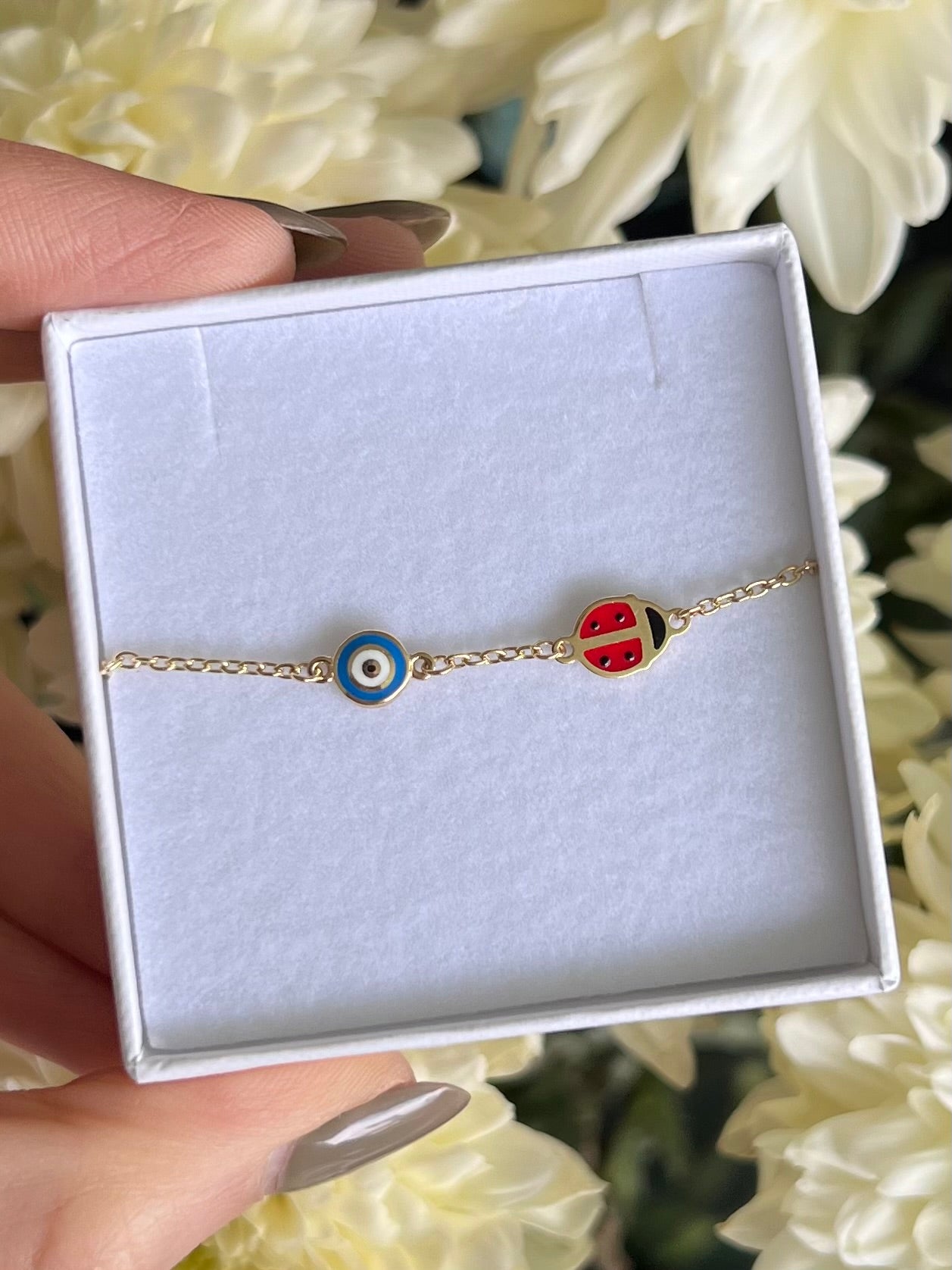 Pulsera ojo y Catarina