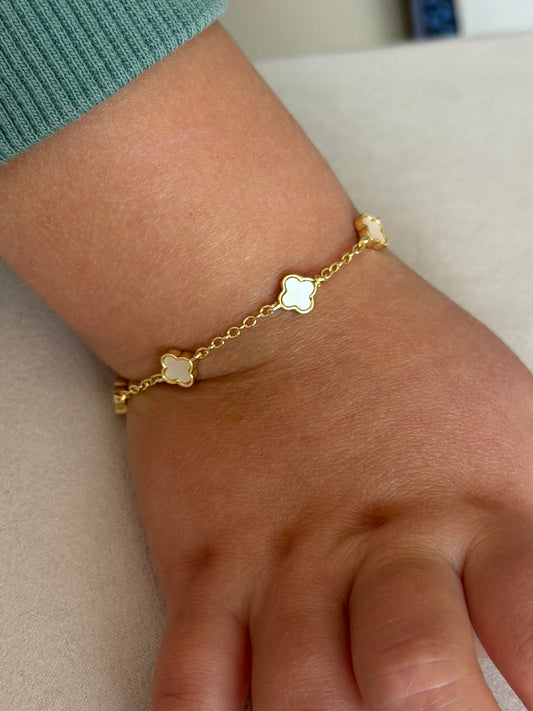 Pulsera trébol madre perla