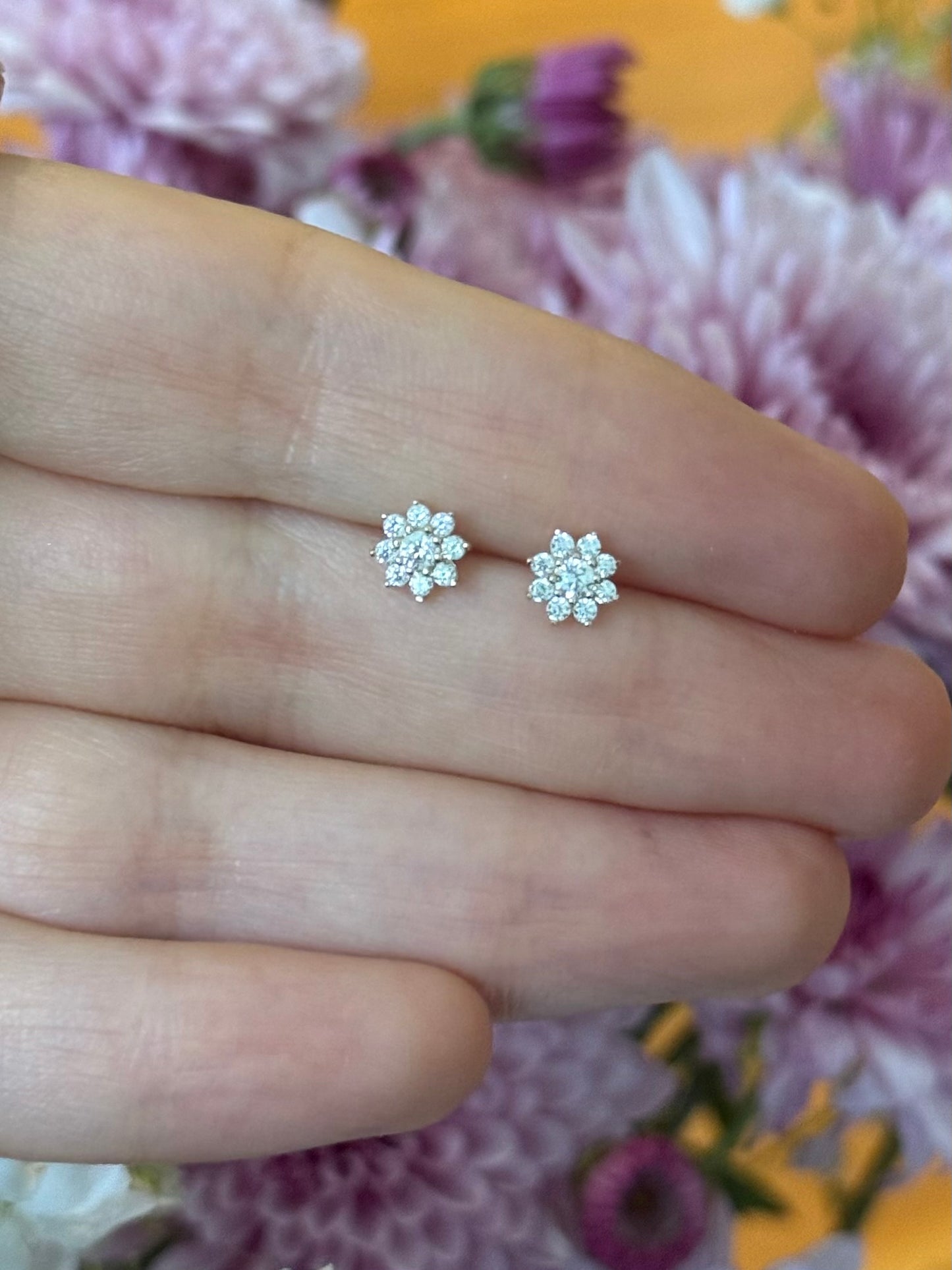 Aretes flores 8 pétalos ch