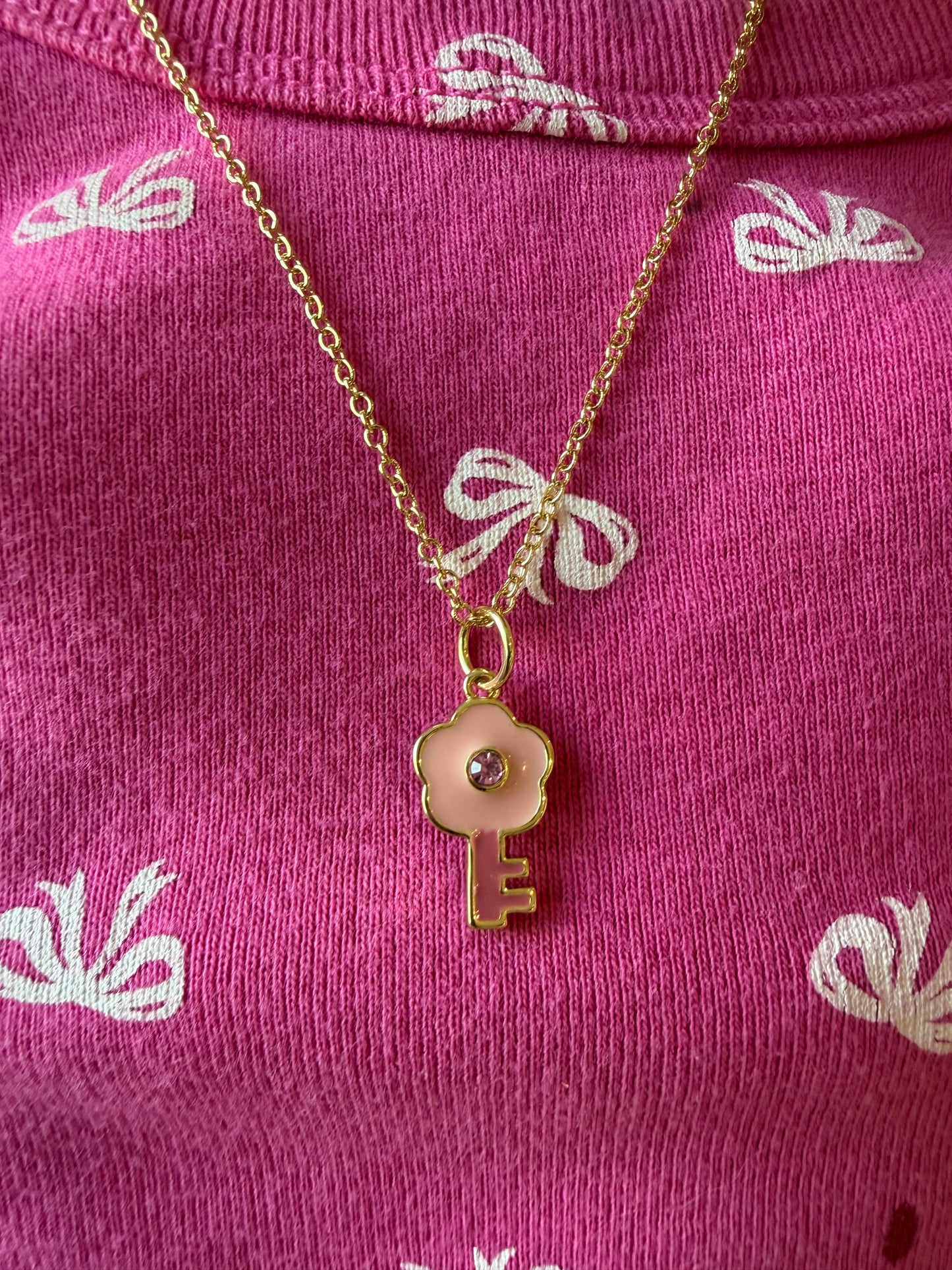 Collar llave flor