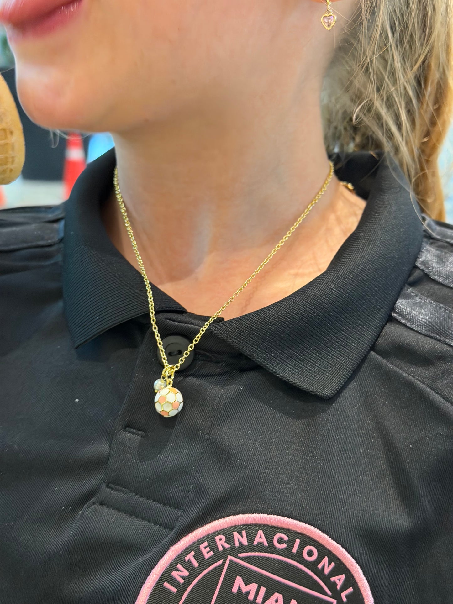 Collar balón fútbol