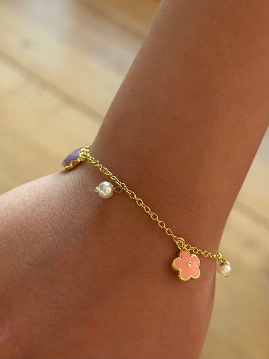 Pulsera flores y perlas