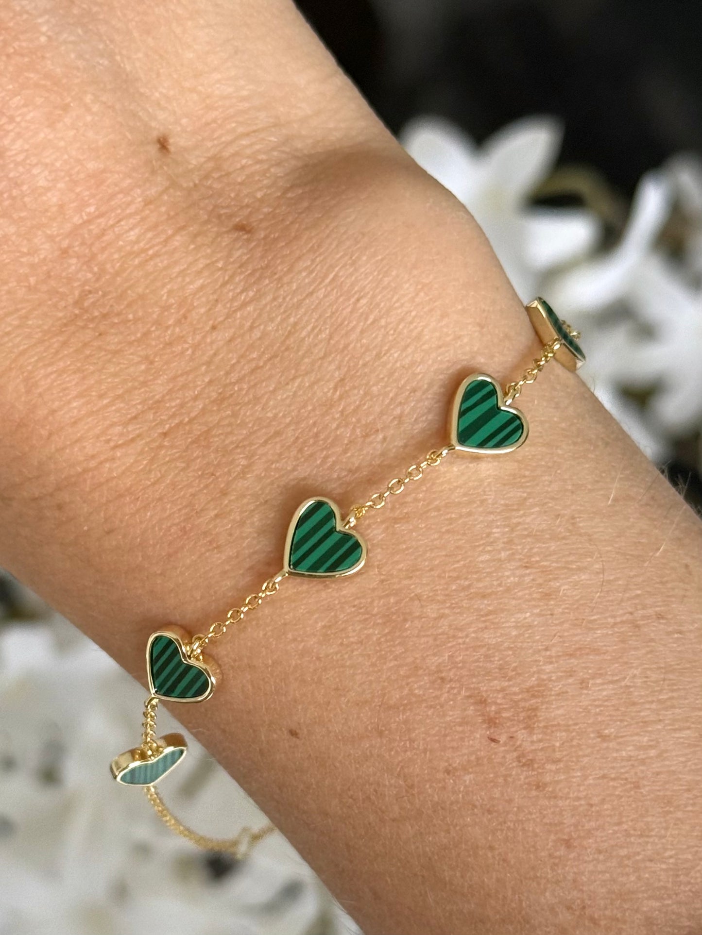 Pulsera corazones verdes