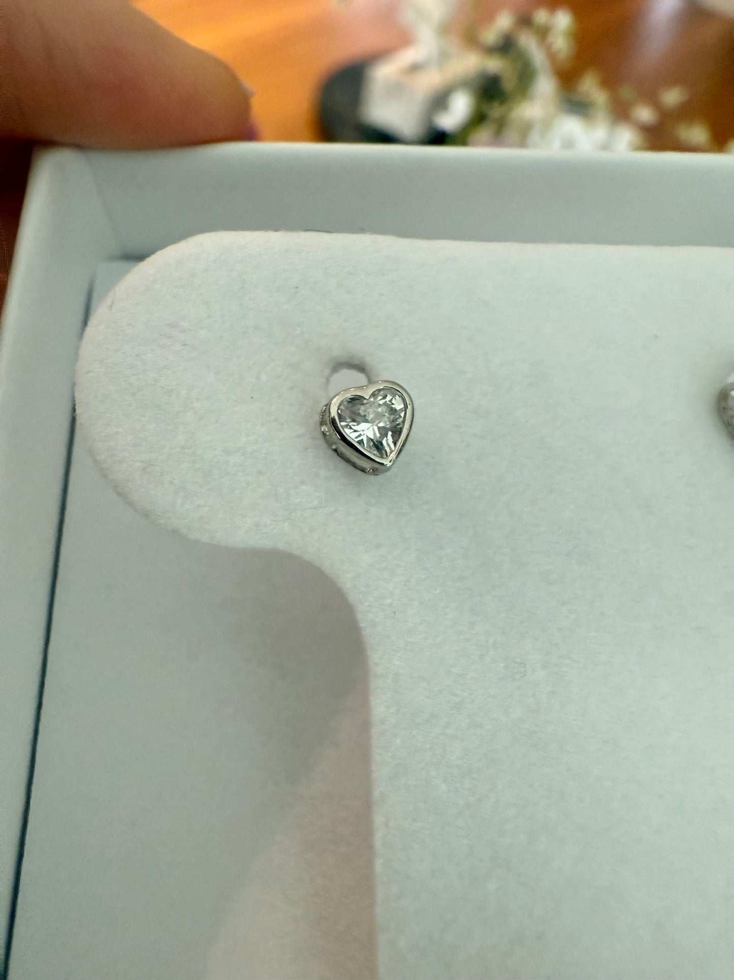 Aretes corazón mini cz