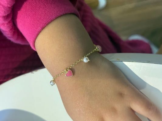 Pulsera corazones y perlas