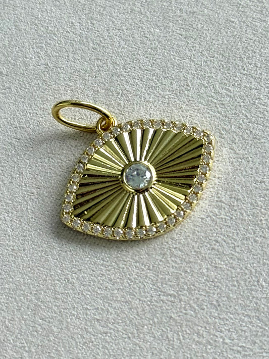 Charm ojo cz