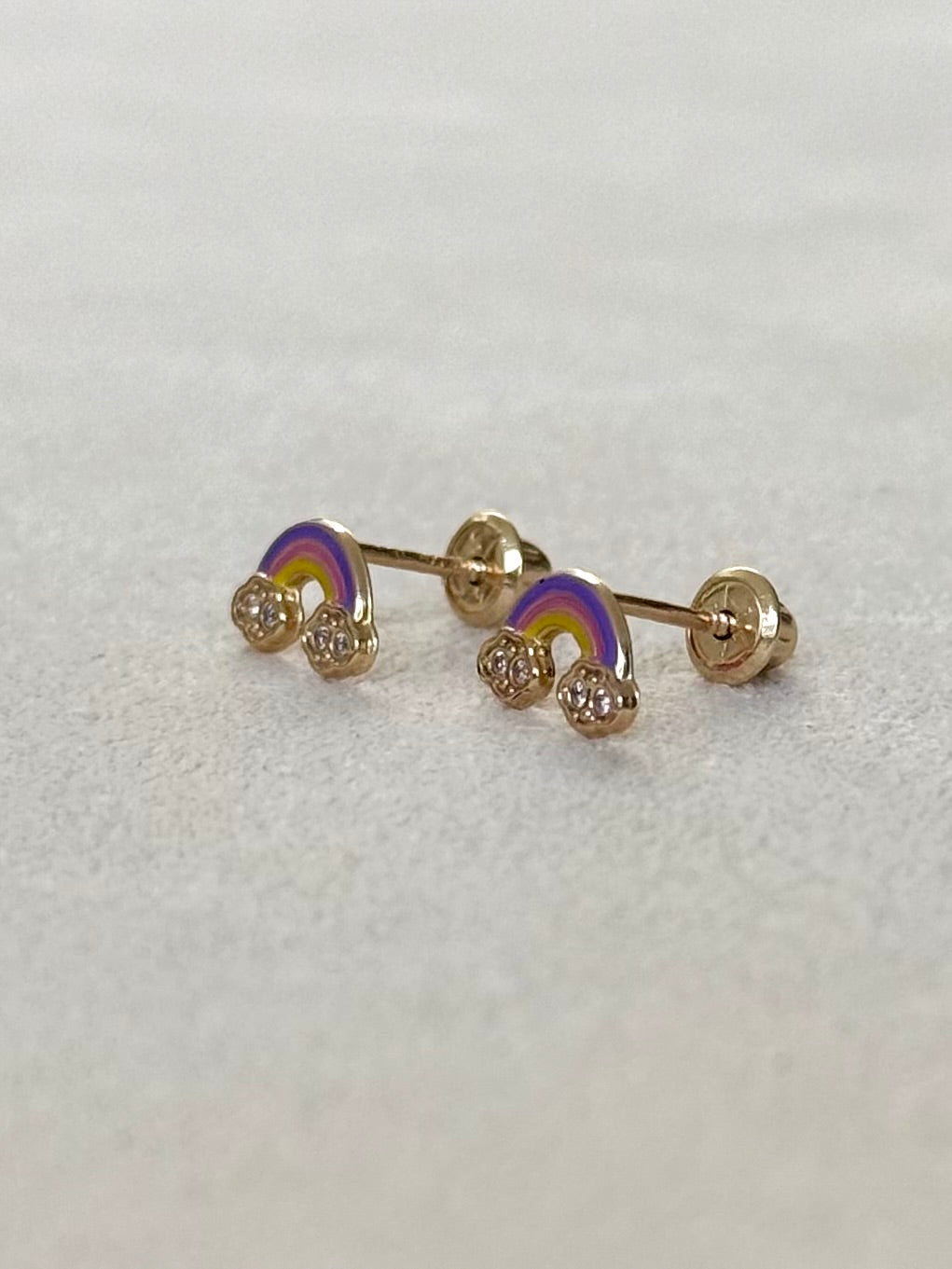 Aretes arcoíris