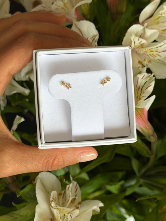 Aretes dos estrellas diamantes