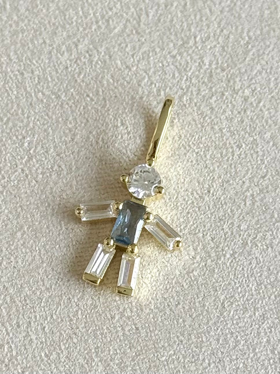 Charm niño cz