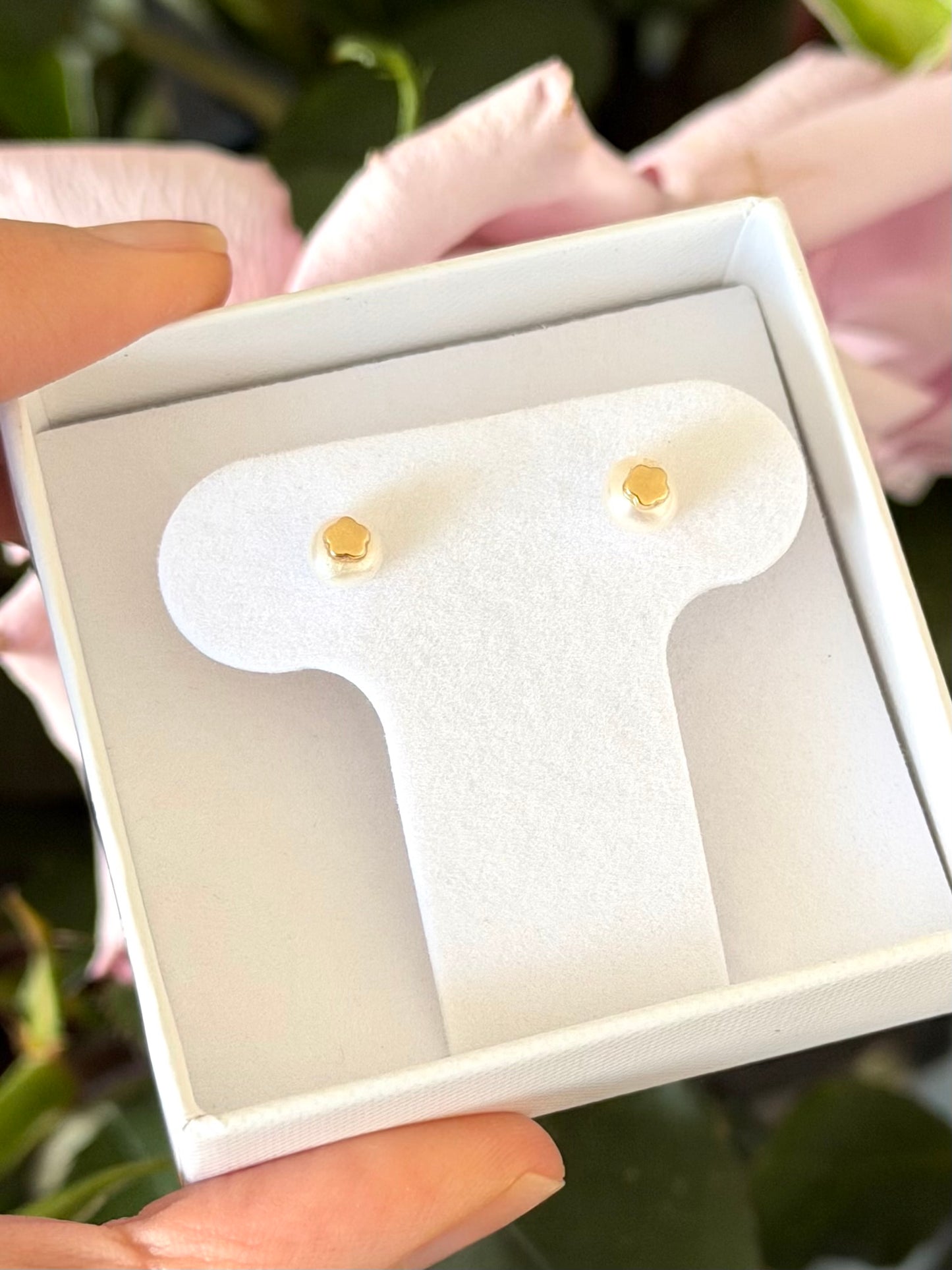 Aretes perla flor