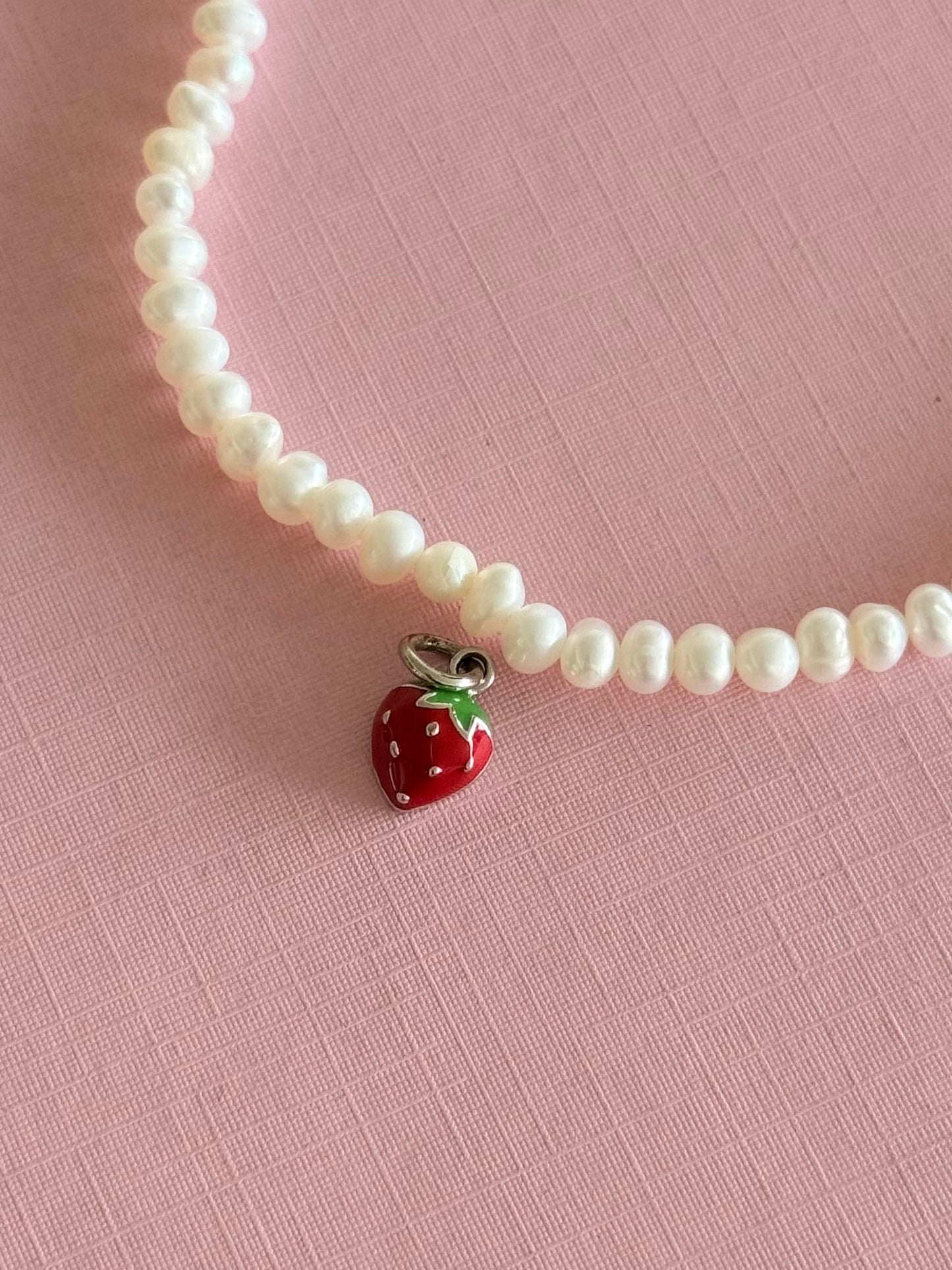 Collar perlas mediano con charm