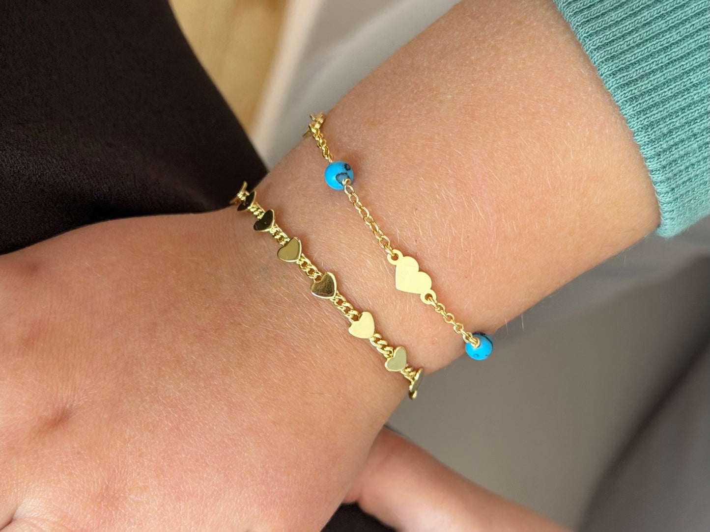Pulsera corazones y turquesa