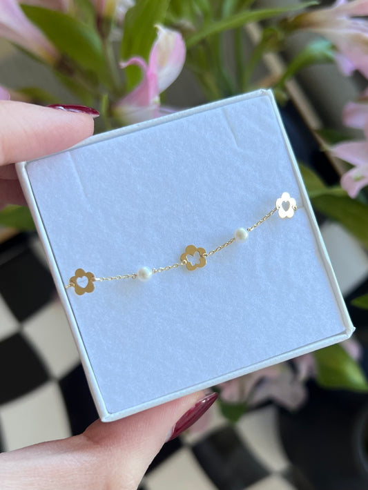 Pulsera perlas mariposa corazón