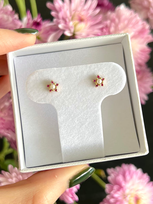 Aretes Perla y cz rosas