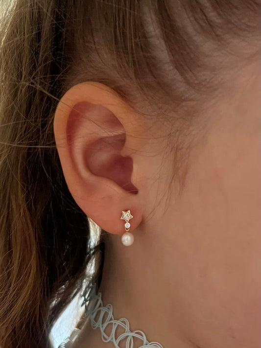 Arete de estrella con Perla colgante